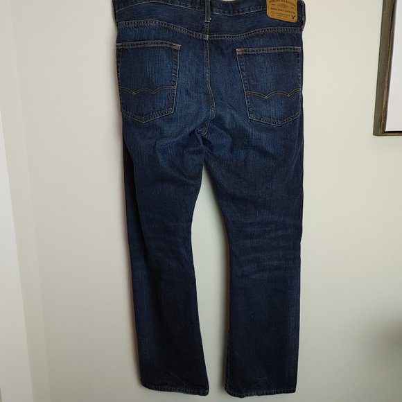 American Eagle Men's Blue Jeans 36x30 Straight Cut Relaxed Fit - Picture 2 of 9